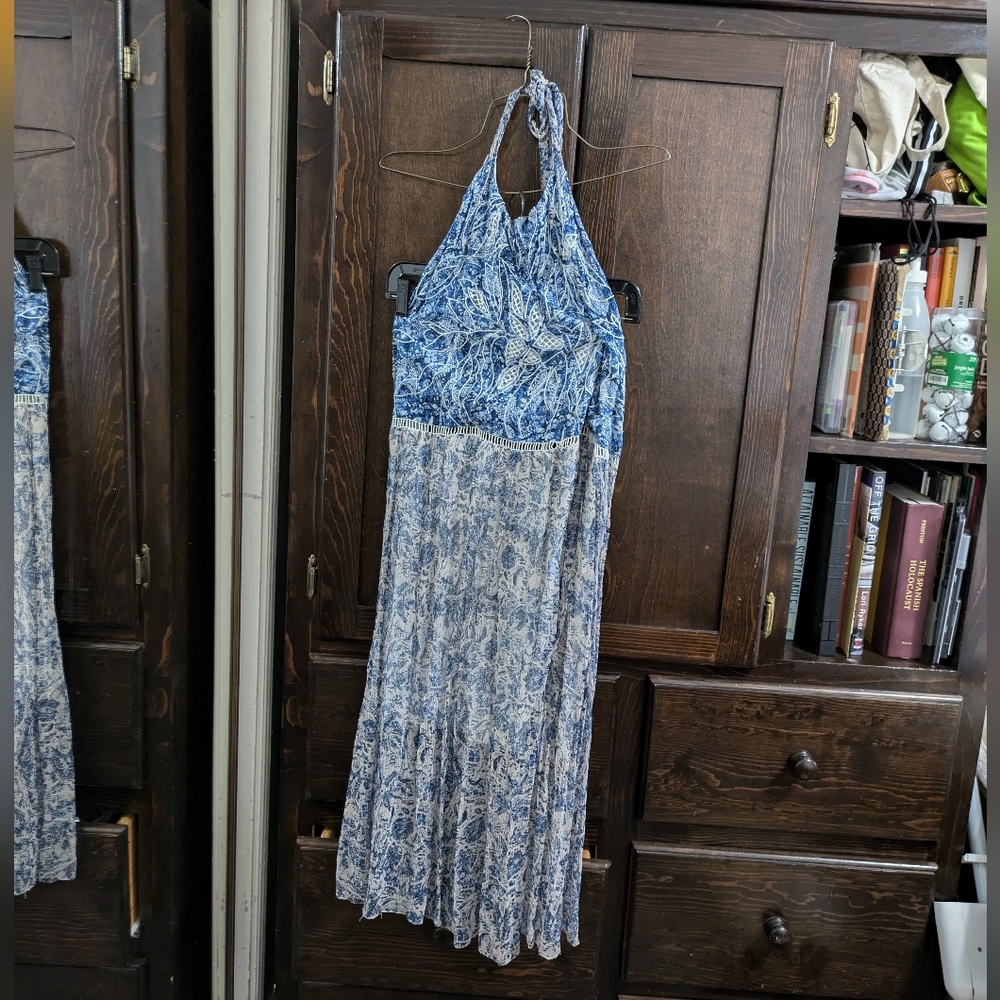 Midi blue and white summer dress